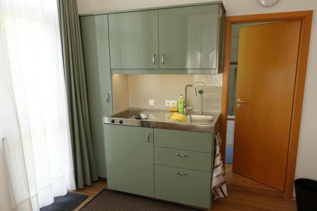 Campus Apartment Ernst Дрезден Екстериор снимка